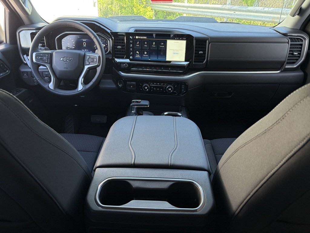 2026 Chevrolet Silverado 1500 in Joliette, Quebec - 10 - w1024h768px