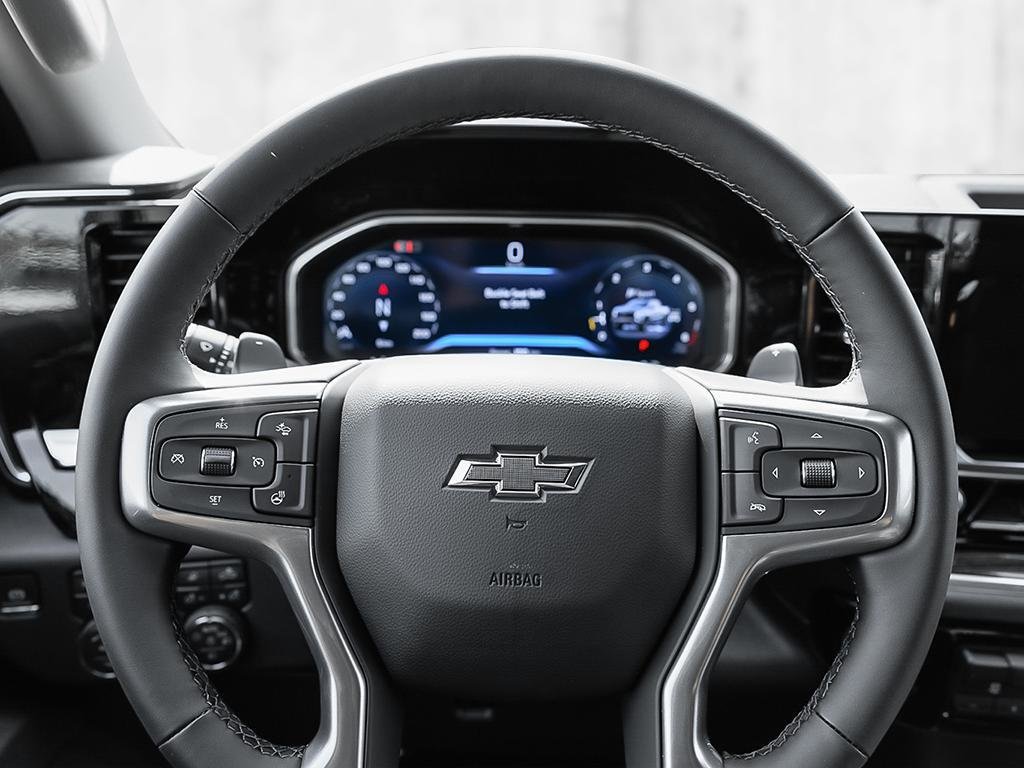 Chevrolet Silverado 1500  2026 à Joliette, Québec - 12 - w1024h768px