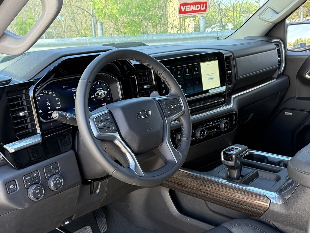 2026 Chevrolet Silverado 1500 in Joliette, Quebec - 7 - w1024h768px