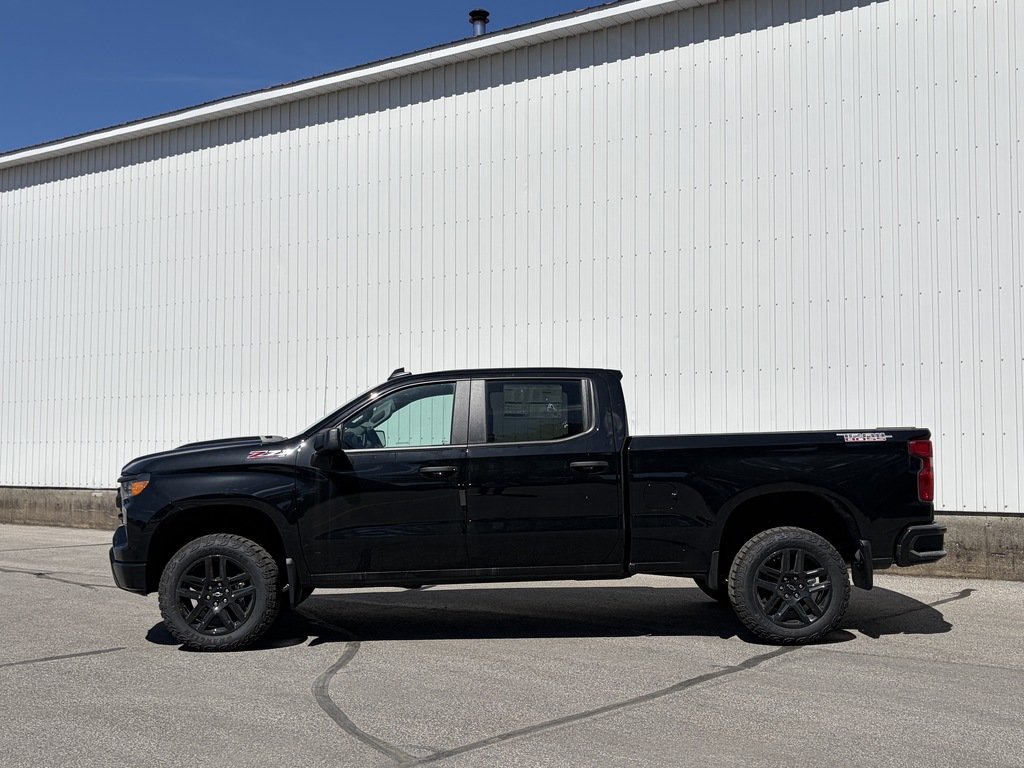 2026 Chevrolet Silverado 1500 in Joliette, Quebec - 3 - w1024h768px