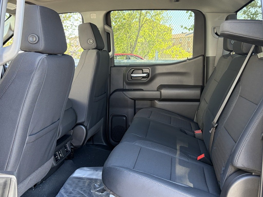 2026 Chevrolet Silverado 1500 in Joliette, Quebec - 9 - w1024h768px