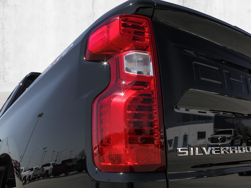 2026 Chevrolet Silverado 1500 in Joliette, Quebec - 11 - w1024h768px