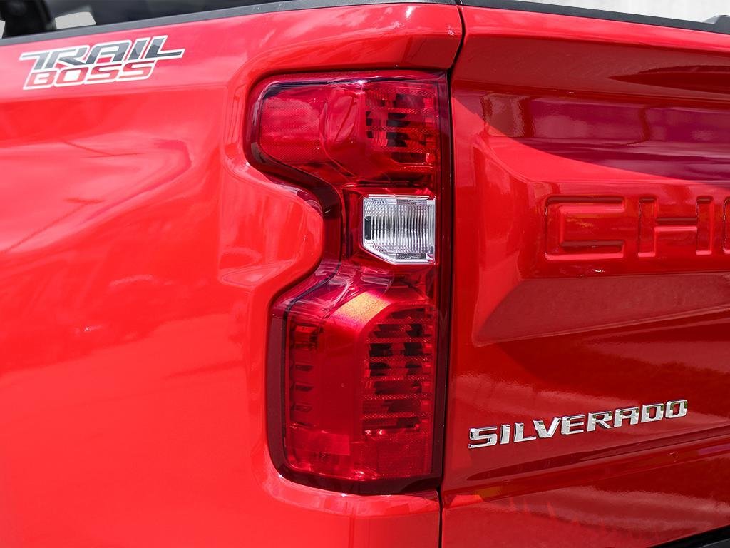 Chevrolet Silverado 1500  2026 à Joliette, Québec - 11 - w1024h768px