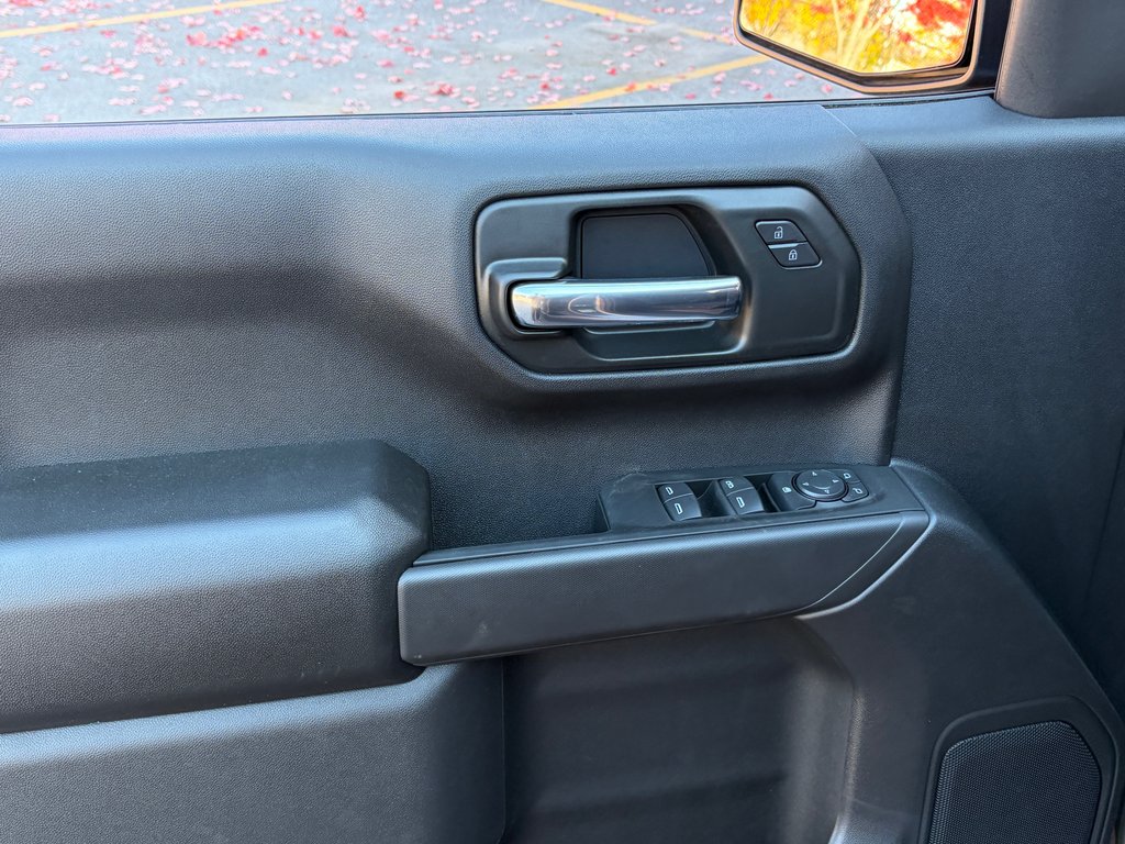 2026 Chevrolet Silverado 1500 in Joliette, Quebec - 11 - w1024h768px