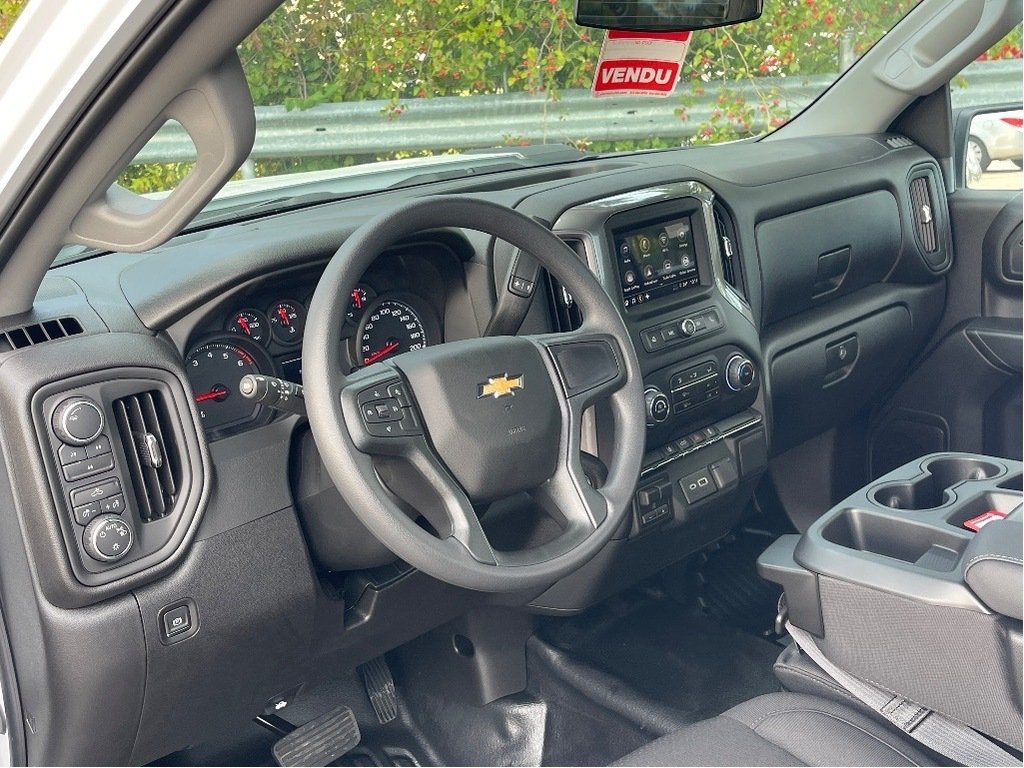 Chevrolet SILVERADO 2500 4RM WT REG  2026 à Joliette, Québec - 8 - w1024h768px