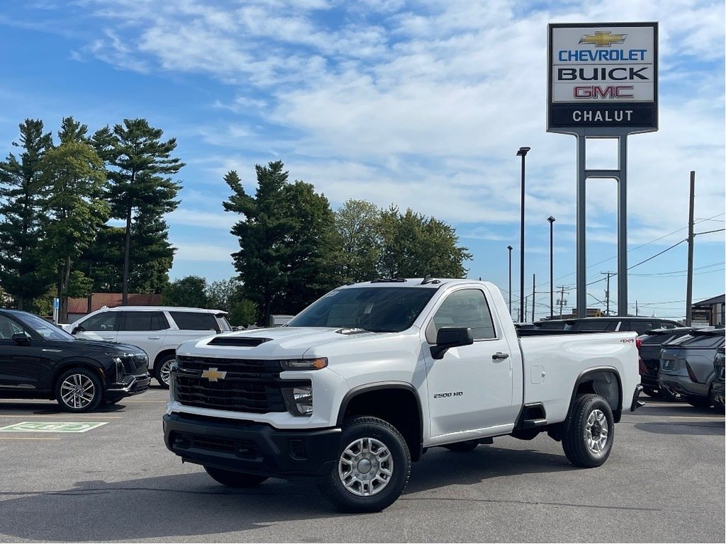 Chevrolet SILVERADO 2500 4RM WT REG  2026 à Joliette, Québec - 1 - w1024h768px