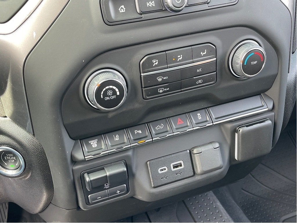 2024 Chevrolet SILVERADO 2500 HD in Joliette, Quebec - 18 - w1024h768px