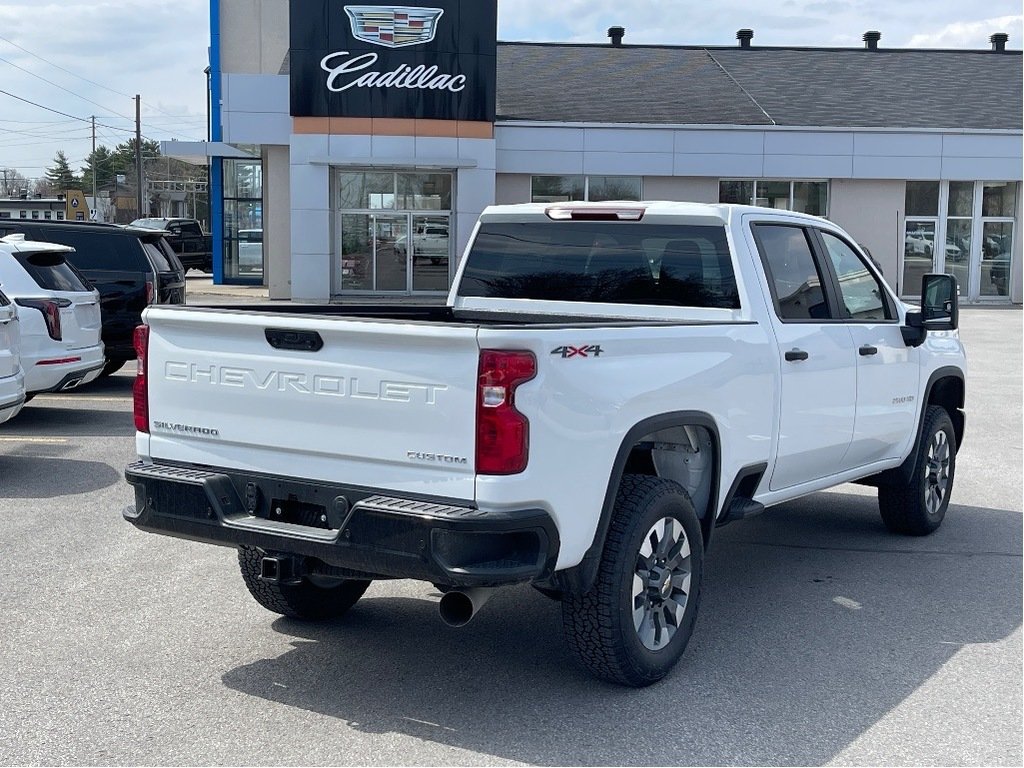 Chevrolet SILVERADO 2500 HD  2024 à Joliette, Québec - 4 - w1024h768px