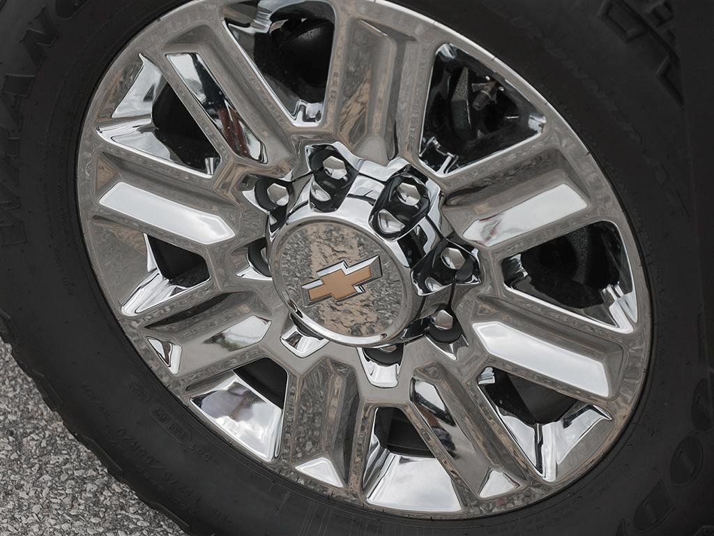 2025 Chevrolet SILVERADO 2500 HD in Joliette, Quebec - 8 - w1024h768px
