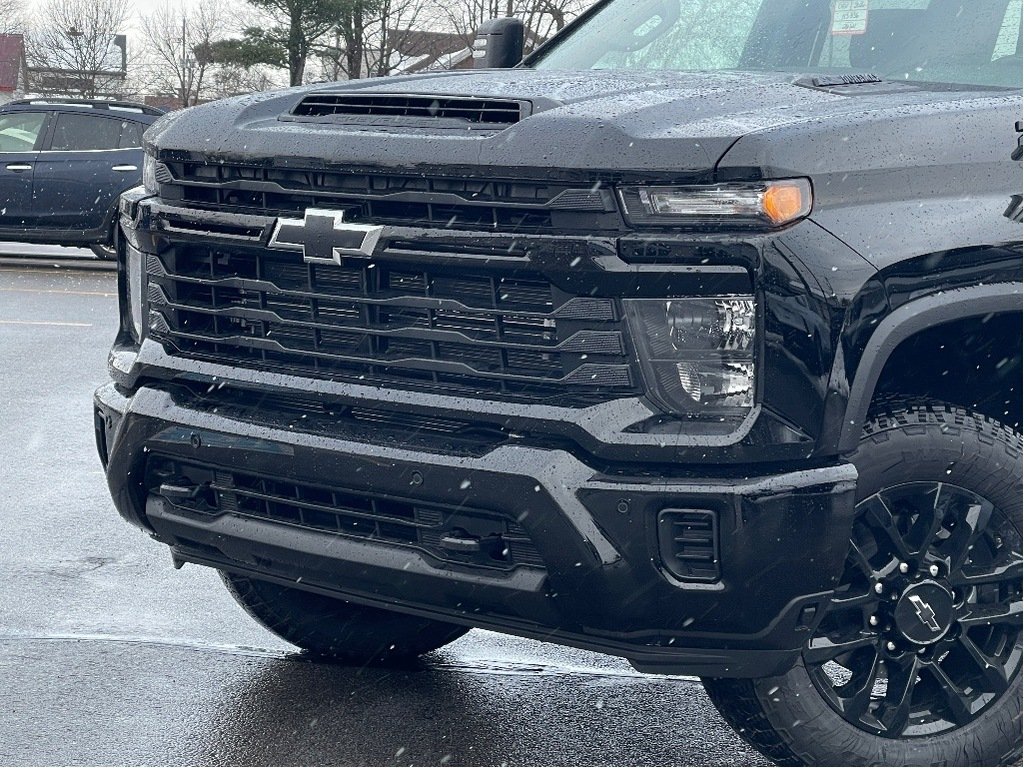 2026 Chevrolet Silverado 2500 HD in Joliette, Quebec - 6 - w1024h768px
