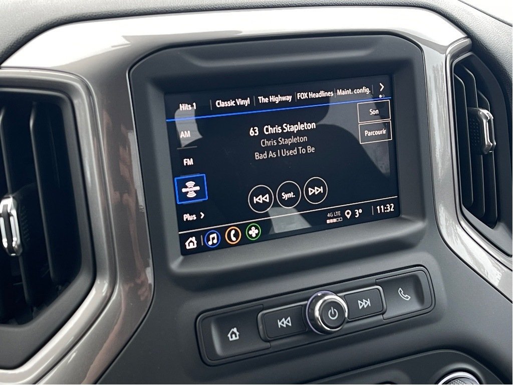 2026 Chevrolet Silverado 2500 HD in Joliette, Quebec - 15 - w1024h768px