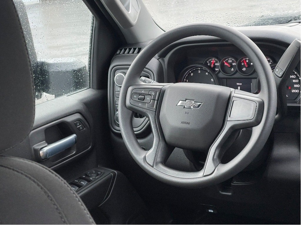 2026 Chevrolet Silverado 2500 HD in Joliette, Quebec - 13 - w1024h768px