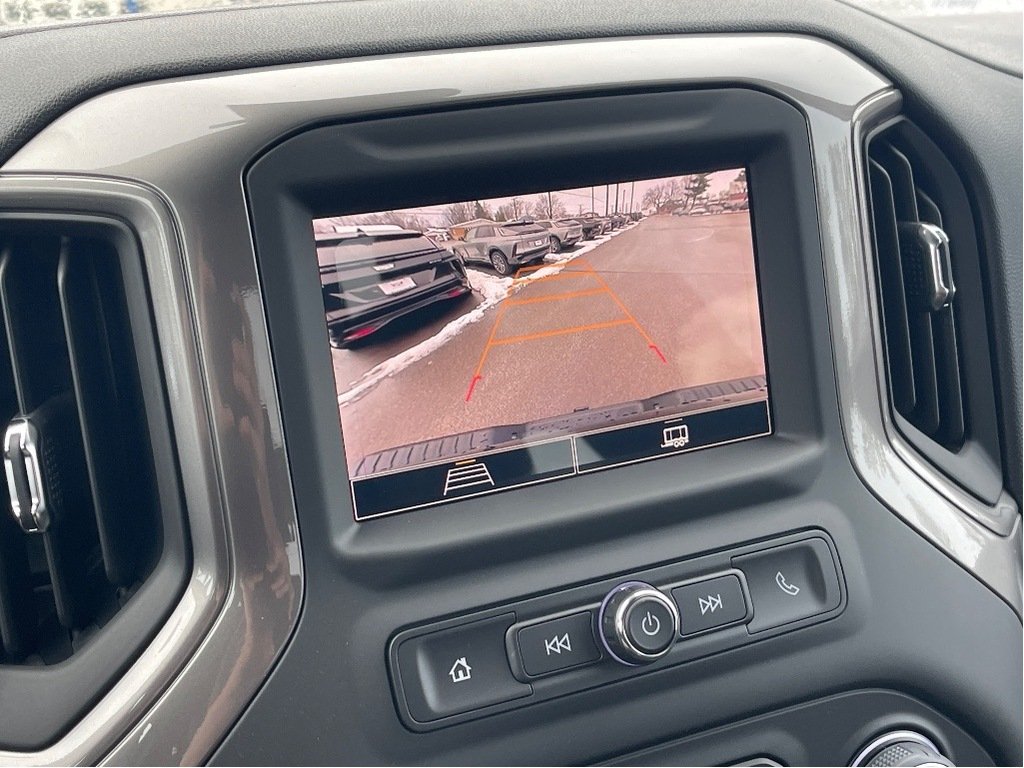 2026 Chevrolet Silverado 2500 HD in Joliette, Quebec - 16 - w1024h768px