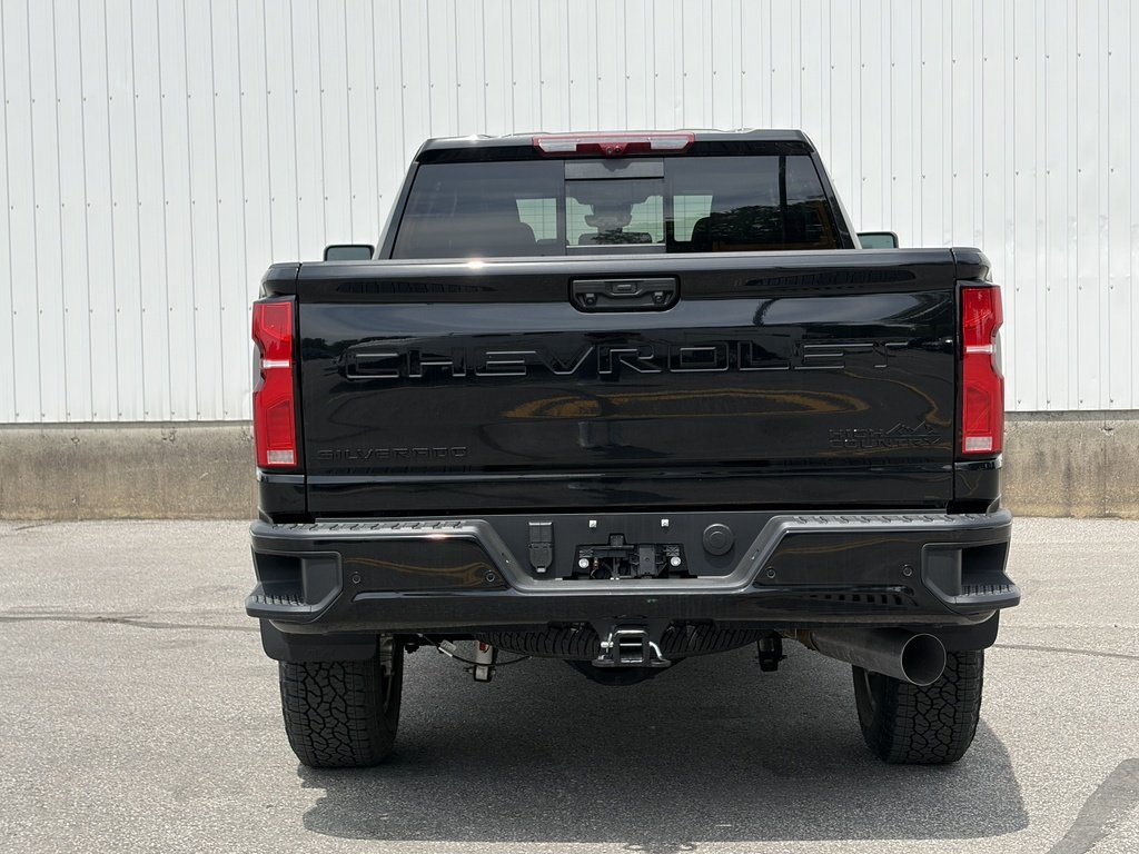 2026 Chevrolet Silverado 2500 HD in Joliette, Quebec - 5 - w1024h768px