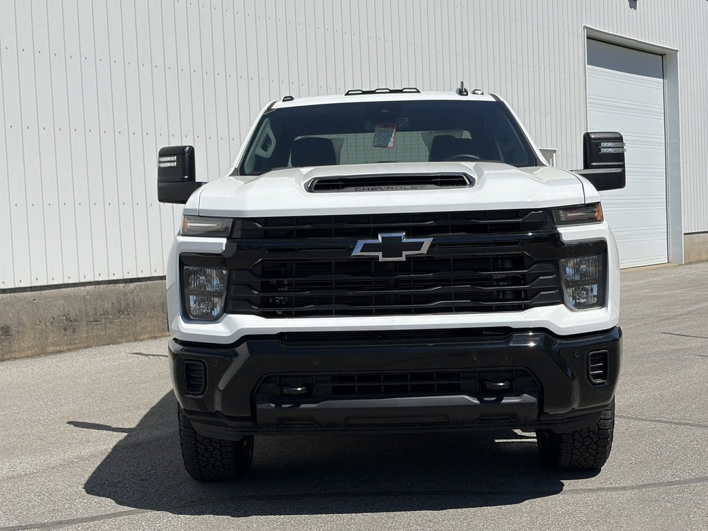 2026 Chevrolet Silverado 2500 HD in Joliette, Quebec - 2 - w1024h768px