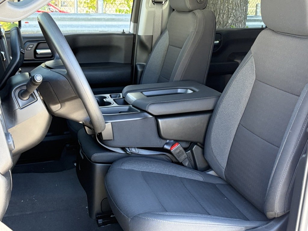 2026 Chevrolet Silverado 2500 HD in Joliette, Quebec - 8 - w1024h768px