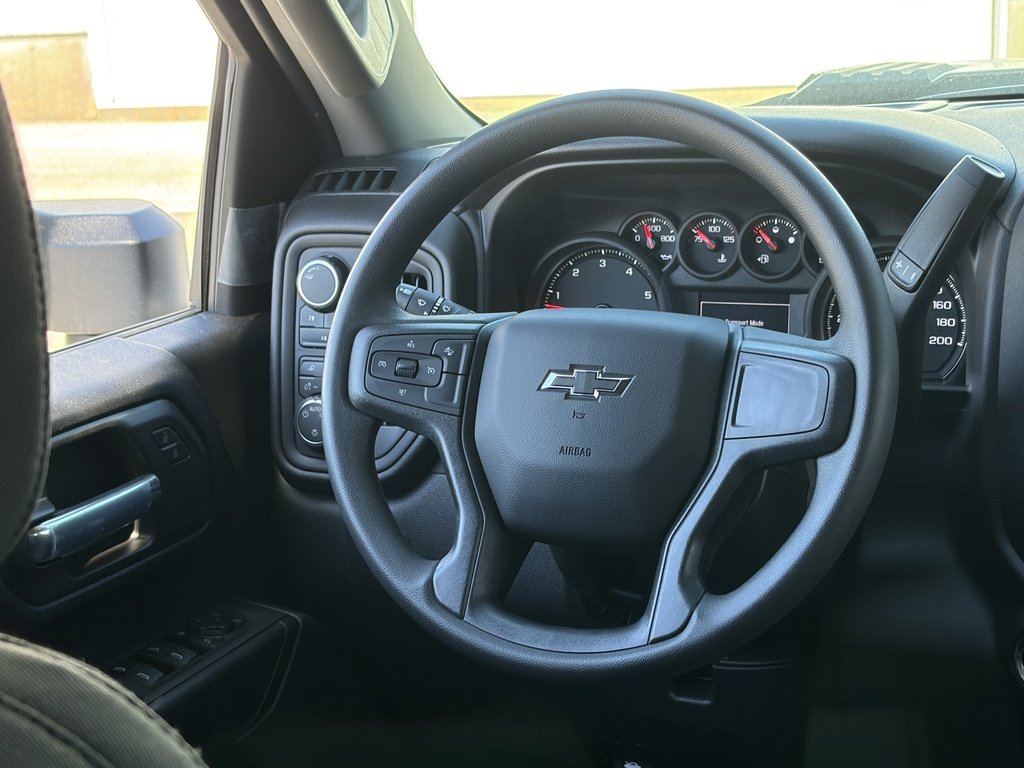 2026 Chevrolet Silverado 2500 HD in Joliette, Quebec - 12 - w1024h768px
