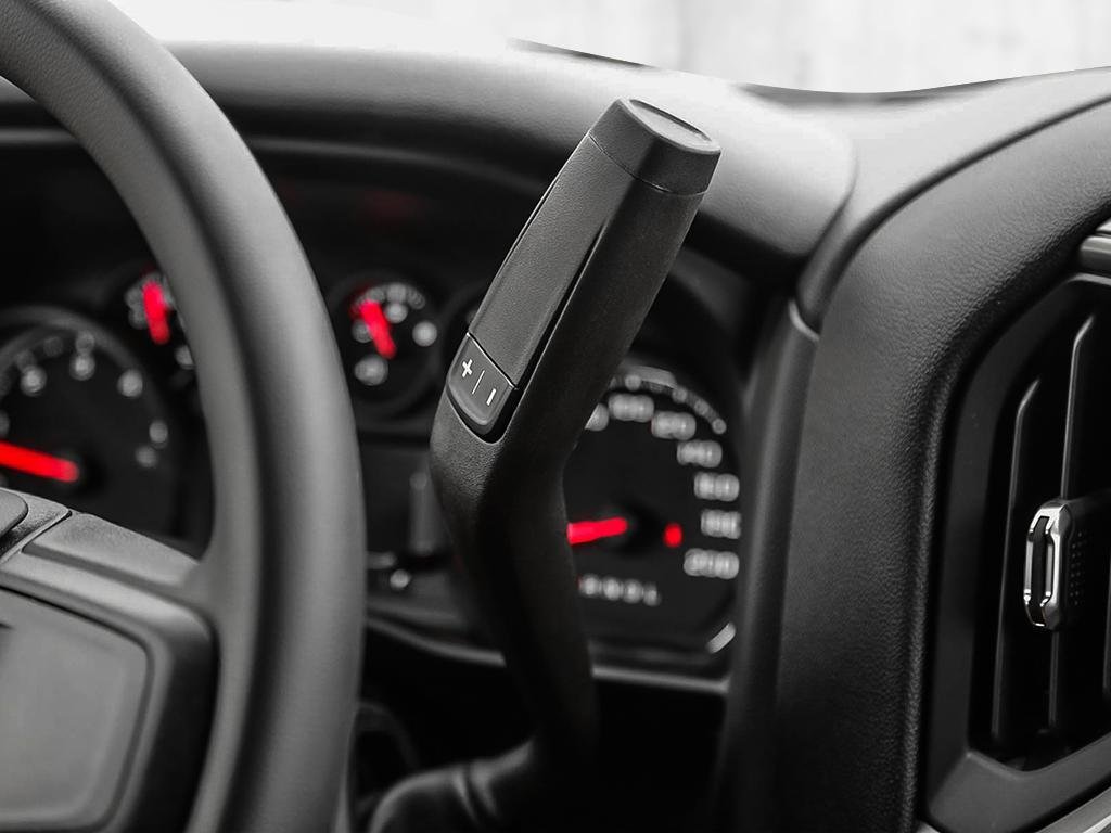 2026 Chevrolet Silverado 2500 HD in Joliette, Quebec - 17 - w1024h768px