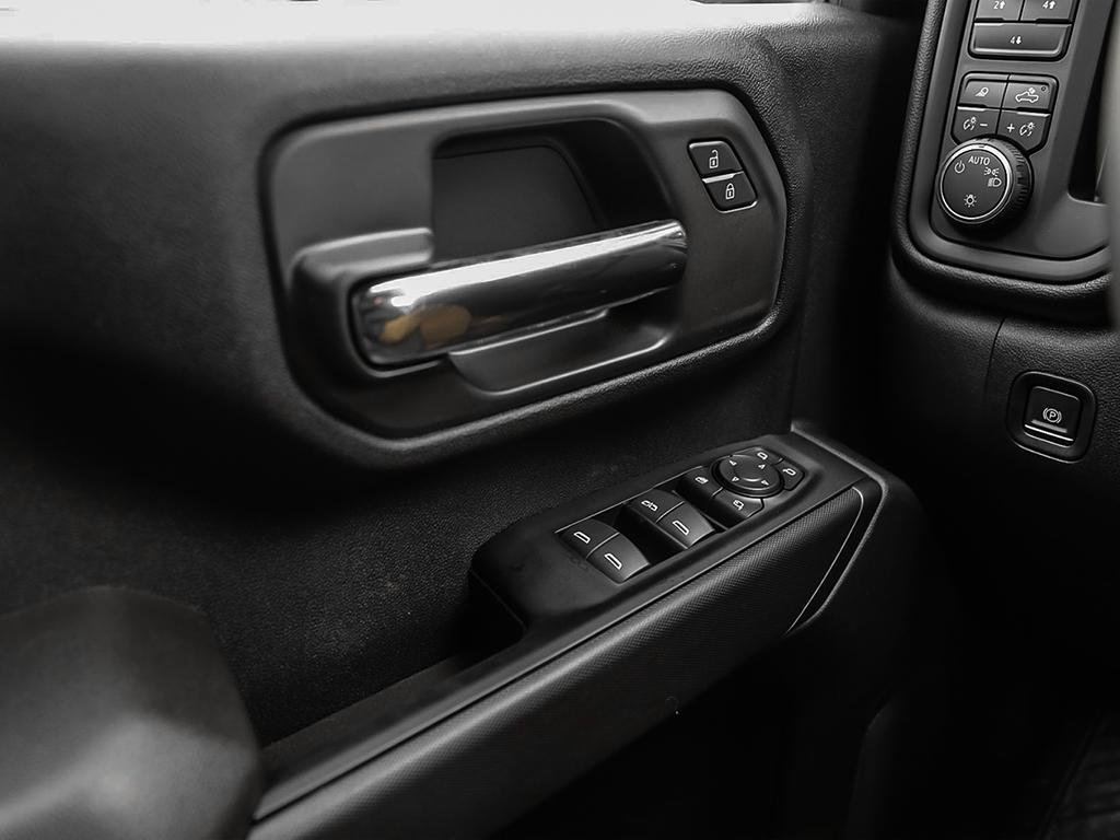 2026 Chevrolet Silverado 2500 HD in Joliette, Quebec - 16 - w1024h768px