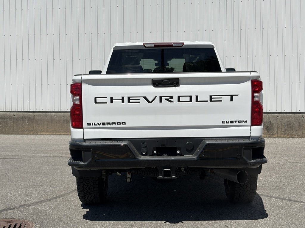 2026 Chevrolet Silverado 2500 HD in Joliette, Quebec - 5 - w1024h768px