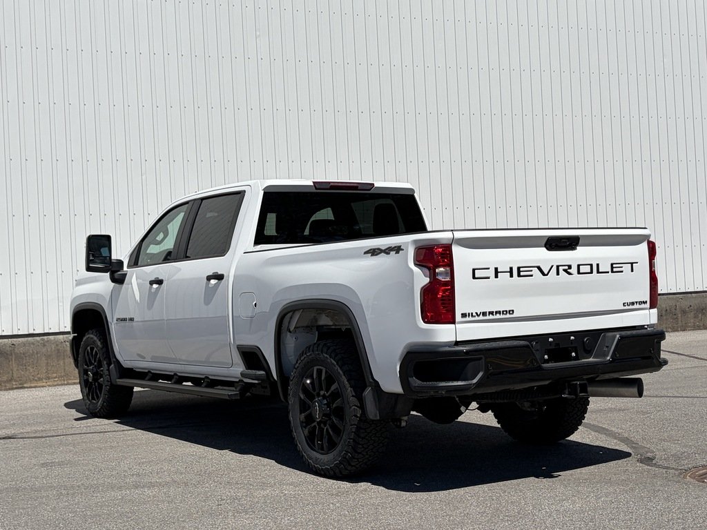2026 Chevrolet Silverado 2500 HD in Joliette, Quebec - 4 - w1024h768px