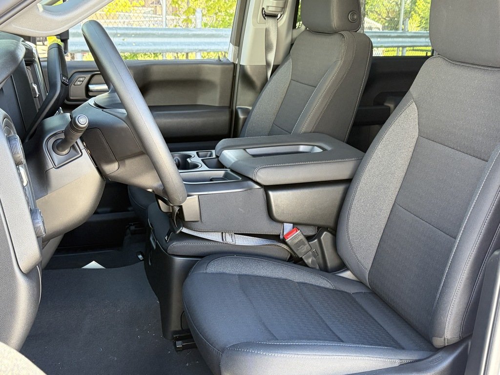 2026 Chevrolet Silverado 2500 HD in Joliette, Quebec - 8 - w1024h768px