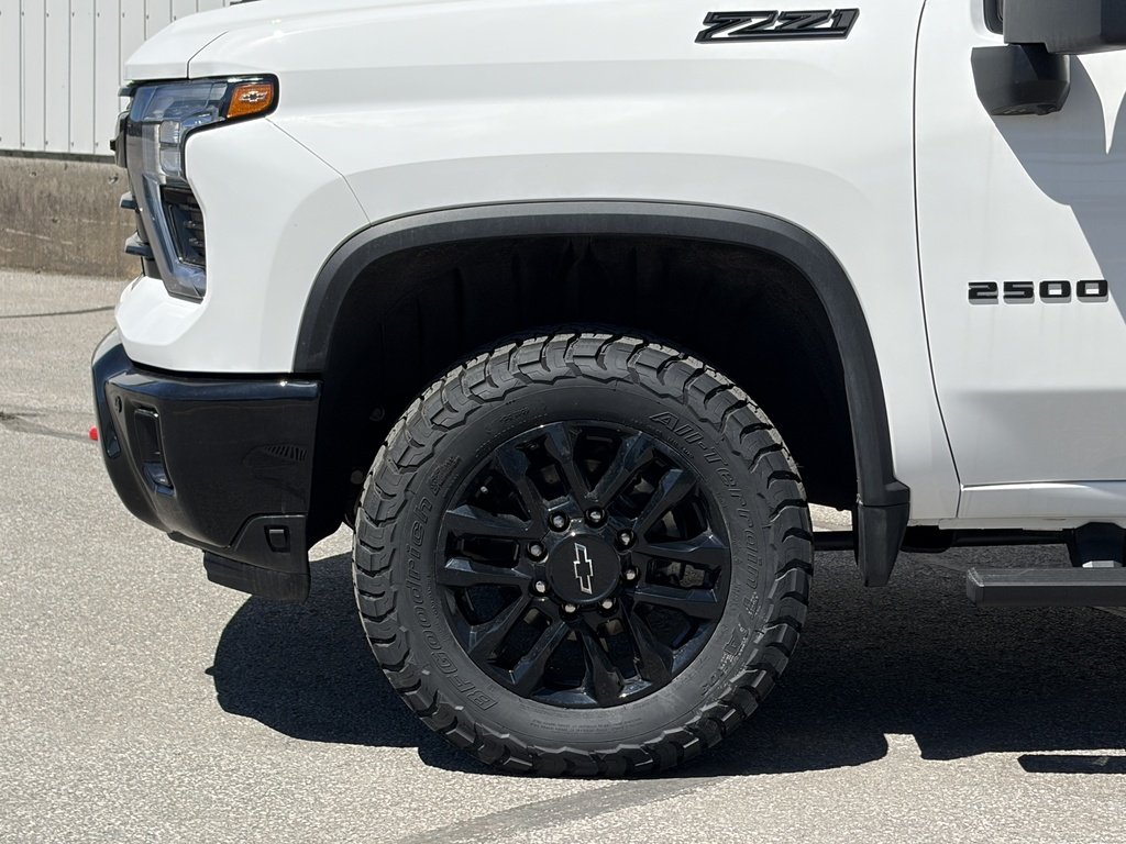 2026 Chevrolet Silverado 2500 HD in Joliette, Quebec - 6 - w1024h768px
