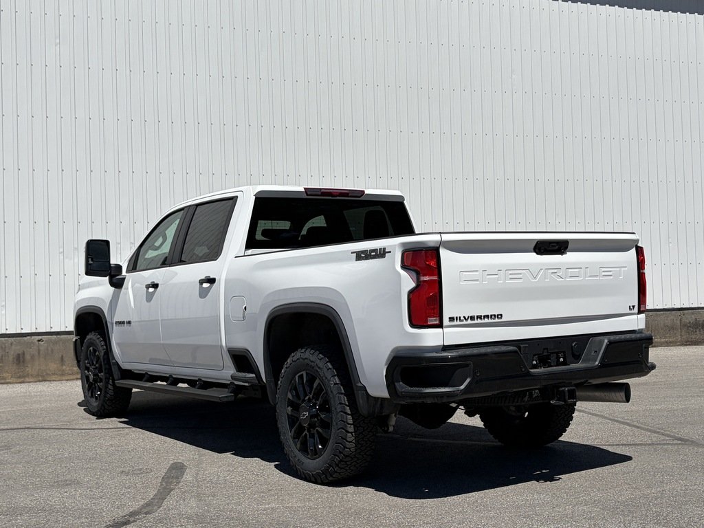 2026 Chevrolet Silverado 2500 HD in Joliette, Quebec - 4 - w1024h768px