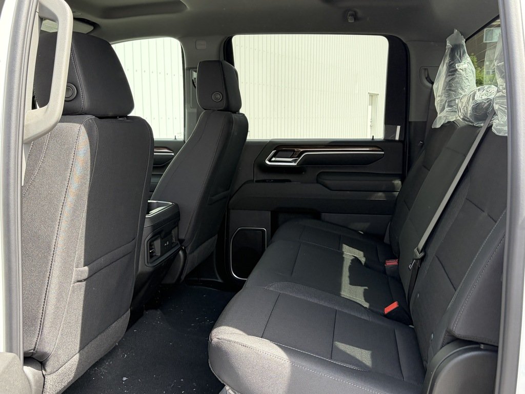 2026 Chevrolet Silverado 2500 HD in Joliette, Quebec - 9 - w1024h768px