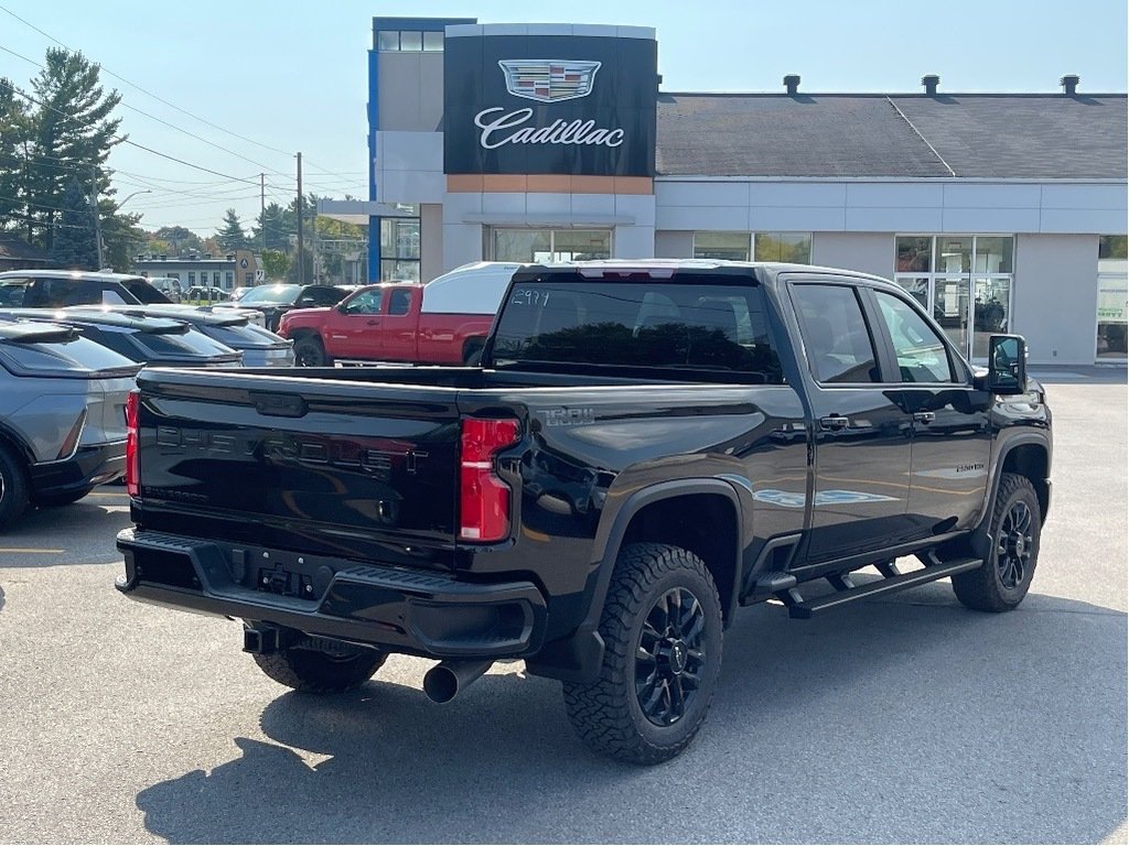 Chevrolet Silverado 2500HD  2025 à Joliette, Québec - 4 - w1024h768px