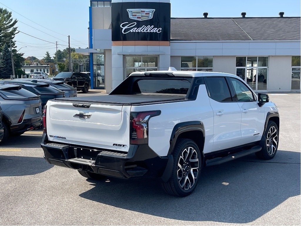 Chevrolet Silverado EV  2024 à Joliette, Québec - 4 - w1024h768px