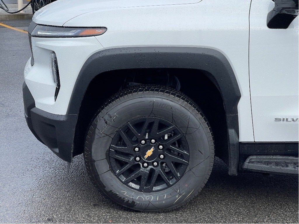 Chevrolet Silverado EV  2024 à Joliette, Québec - 7 - w1024h768px