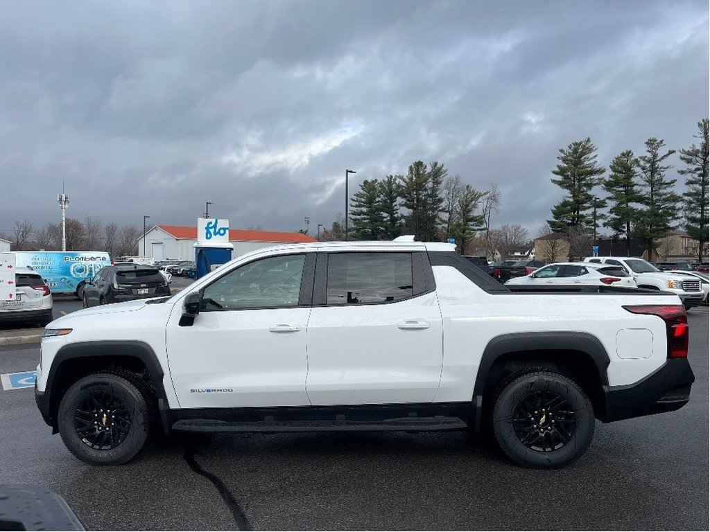 2025 Chevrolet Silverado EV in Joliette, Quebec - 3 - w1024h768px