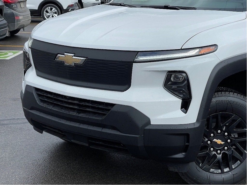 Chevrolet Silverado EV  2025 à Joliette, Québec - 6 - w1024h768px