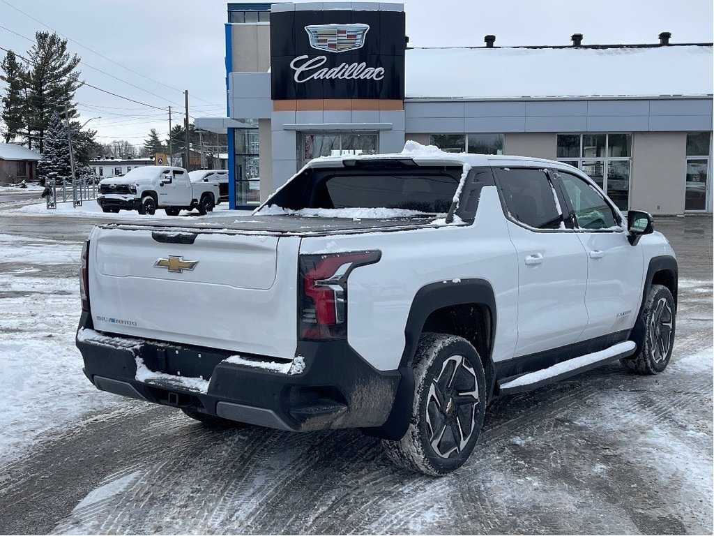 Chevrolet Silverado EV  2025 à Joliette, Québec - 4 - w1024h768px