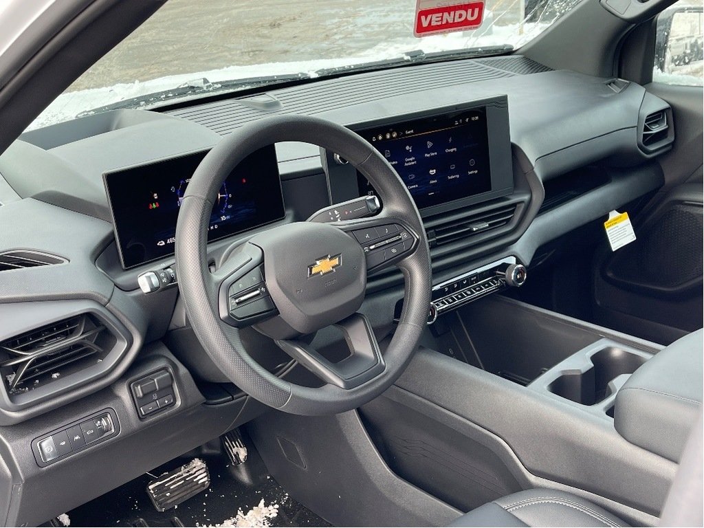 2025 Chevrolet Silverado EV in Joliette, Quebec - 8 - w1024h768px