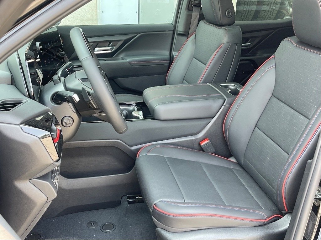 Chevrolet Silverado EV  2025 à Joliette, Québec - 10 - w1024h768px