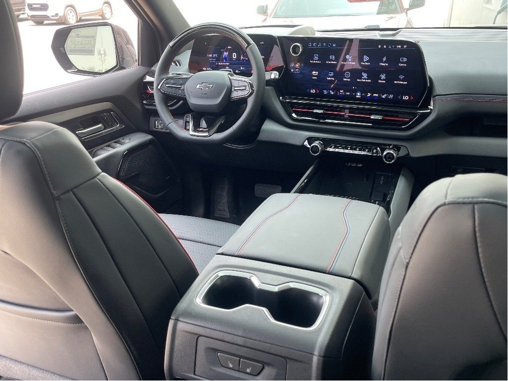 Chevrolet Silverado EV  2025 à Joliette, Québec - 12 - w1024h768px