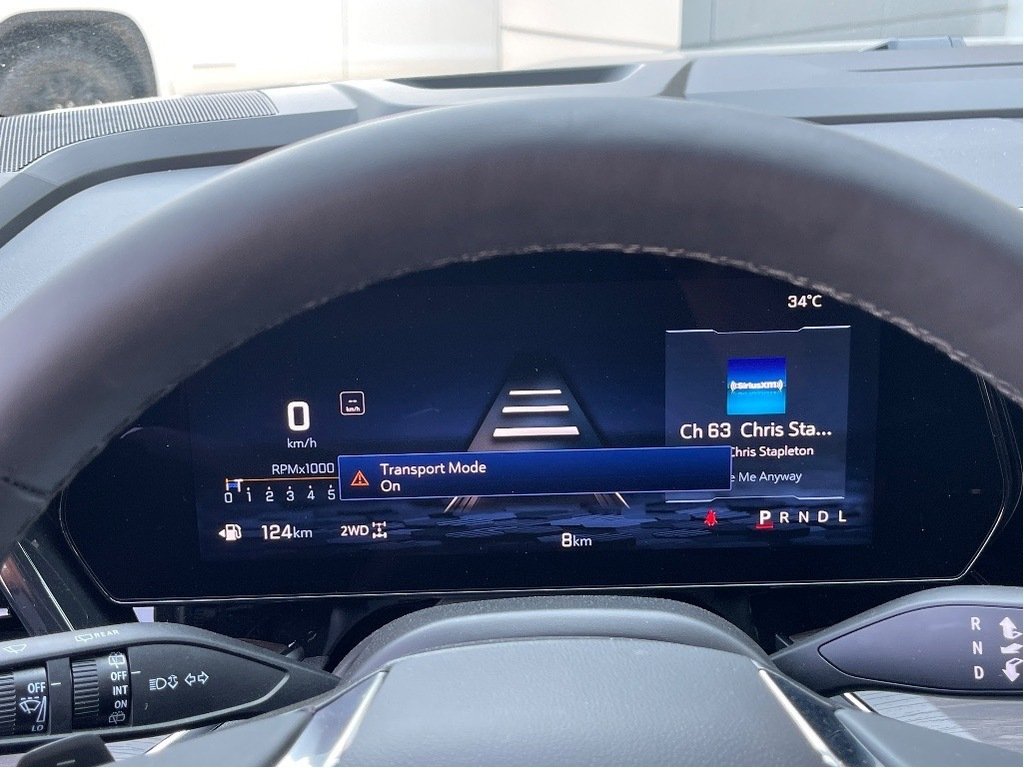 Chevrolet Suburban  2025 à Joliette, Québec - 16 - w1024h768px