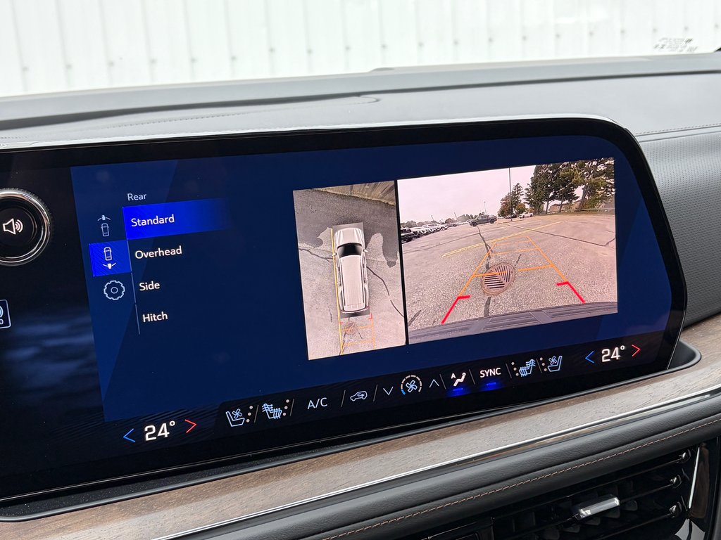 2026 Chevrolet Suburban in Joliette, Quebec - 19 - w1024h768px