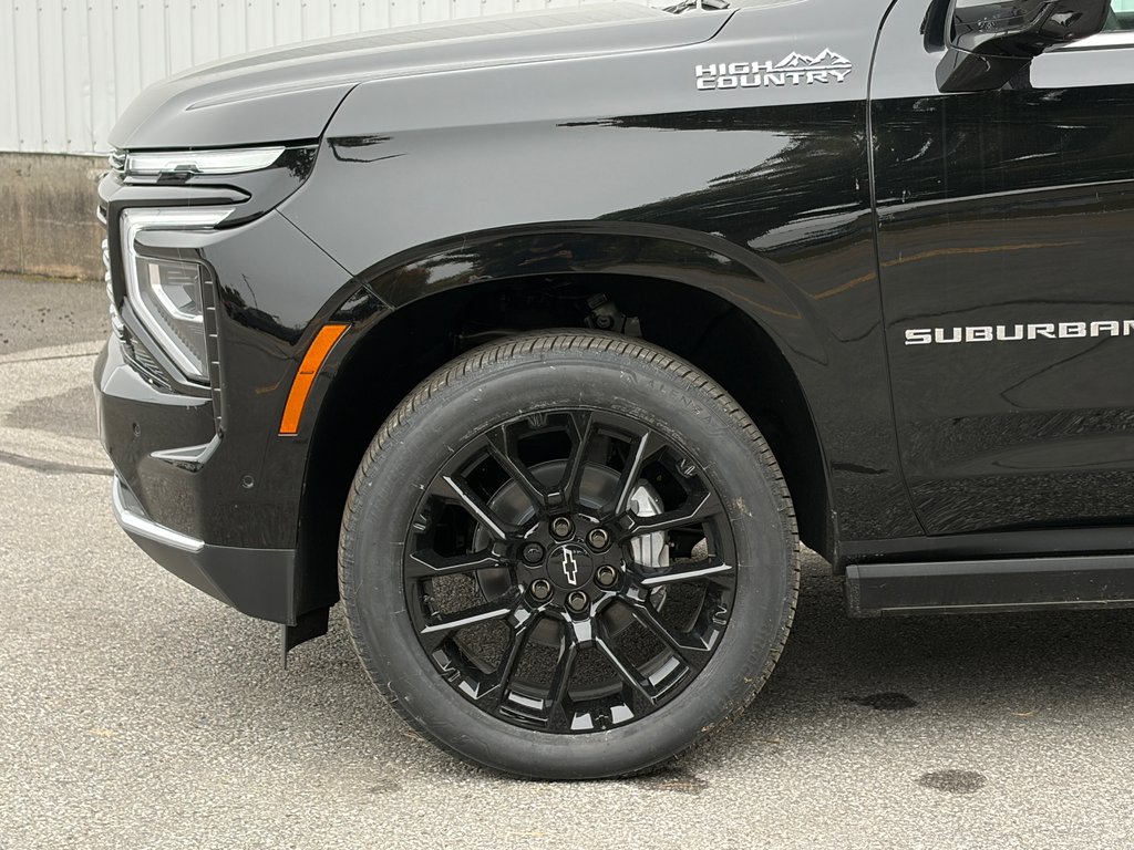 2026 Chevrolet Suburban in Joliette, Quebec - 7 - w1024h768px