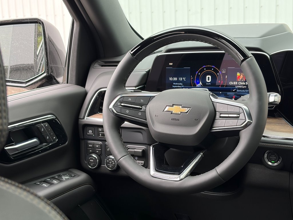 2026 Chevrolet Suburban in Joliette, Quebec - 15 - w1024h768px