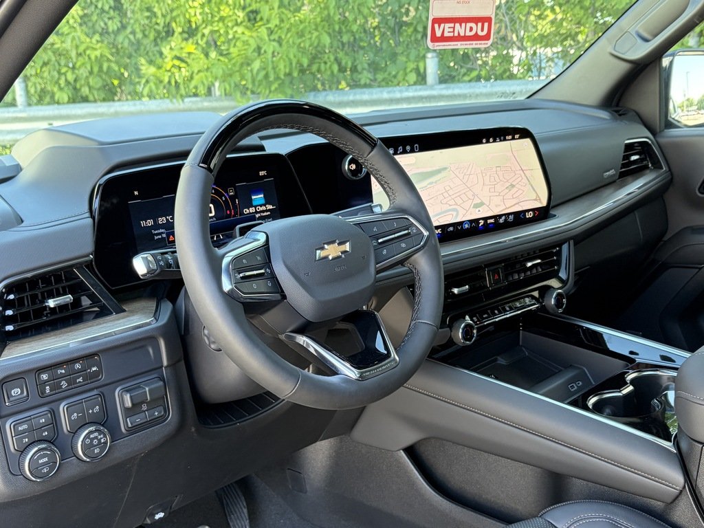 2026 Chevrolet Suburban in Joliette, Quebec - 8 - w1024h768px