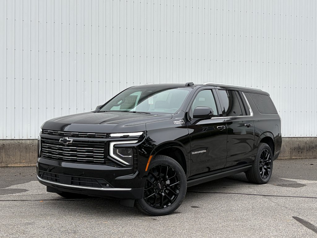 2026 Chevrolet Suburban in Joliette, Quebec - 1 - w1024h768px