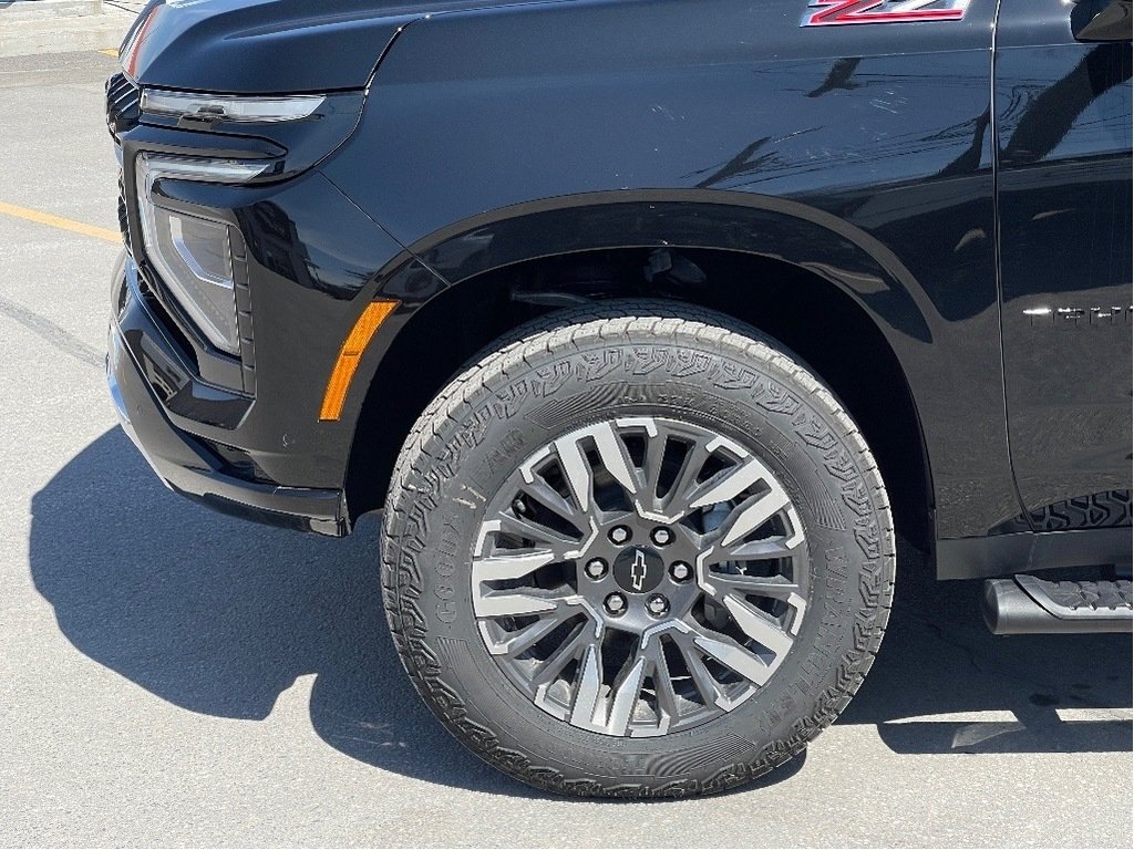 2025 Chevrolet Tahoe in Joliette, Quebec - 7 - w1024h768px