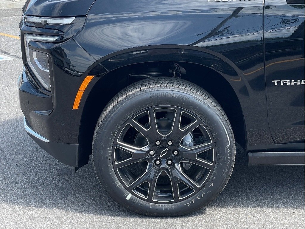 2025 Chevrolet Tahoe in Joliette, Quebec - 7 - w1024h768px