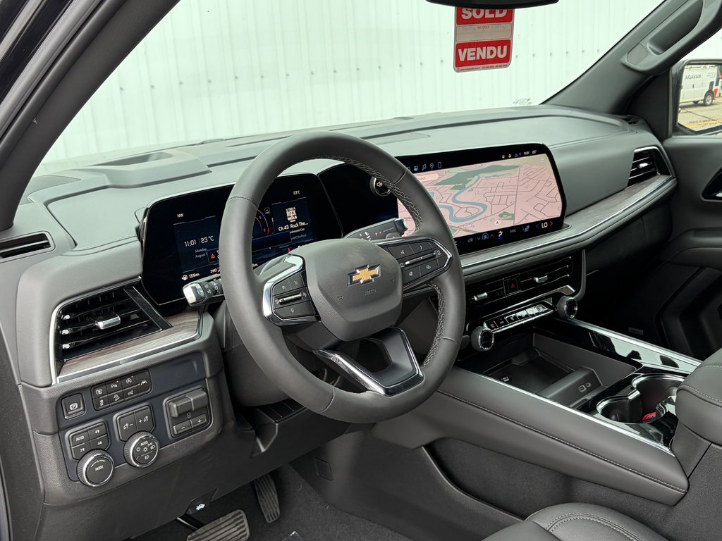 2026 Chevrolet Tahoe in Joliette, Quebec - 7 - w1024h768px