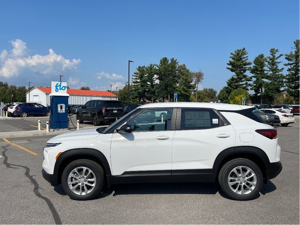 2025 Chevrolet Trailblazer in Joliette, Quebec - 3 - w1024h768px