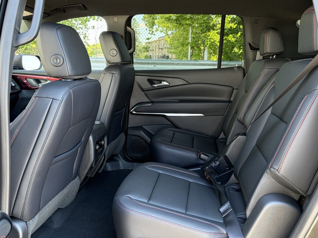 2026 Chevrolet Traverse in Joliette, Quebec - 9 - w1024h768px