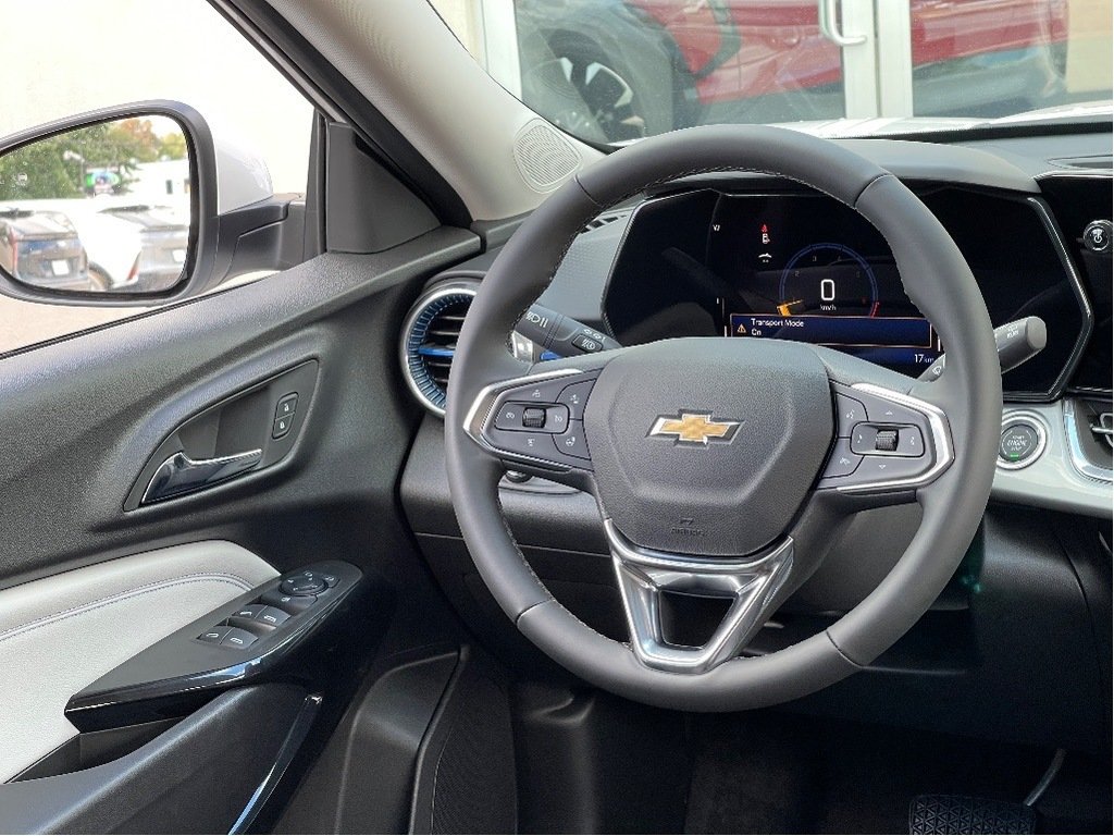 2025 Chevrolet Trax in Joliette, Quebec - 13 - w1024h768px